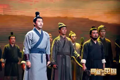 舐め犯し老人中文字幕剧照3